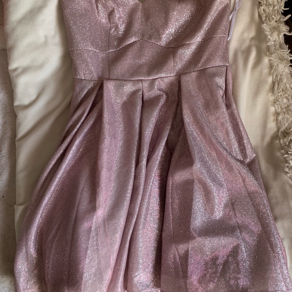 Pink formal dress - Picture 2 of 4
